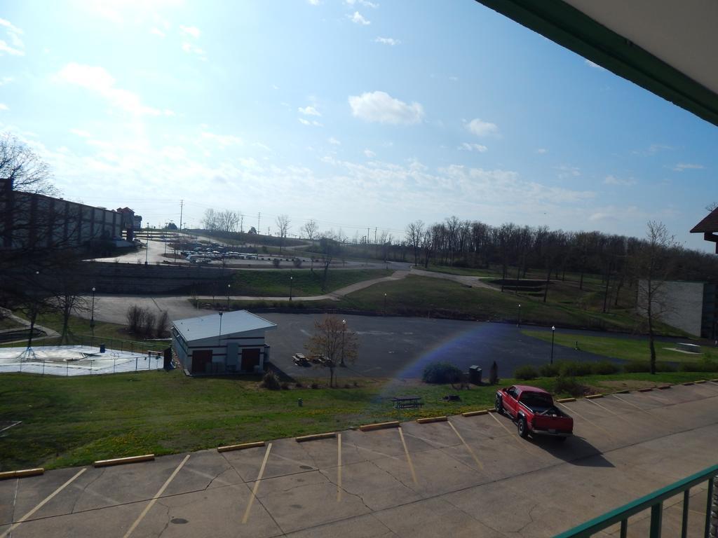 Ramada Branson Hotel And Resort Luaran gambar
